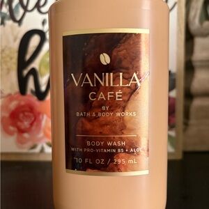 Bath & Body Works Vanilla Café Body Wash - Tan
